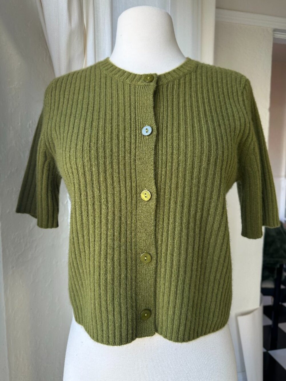 Magaschoni 100% Cashmere Ribbed Short Sleeve Cardigan Pear Green S NWT